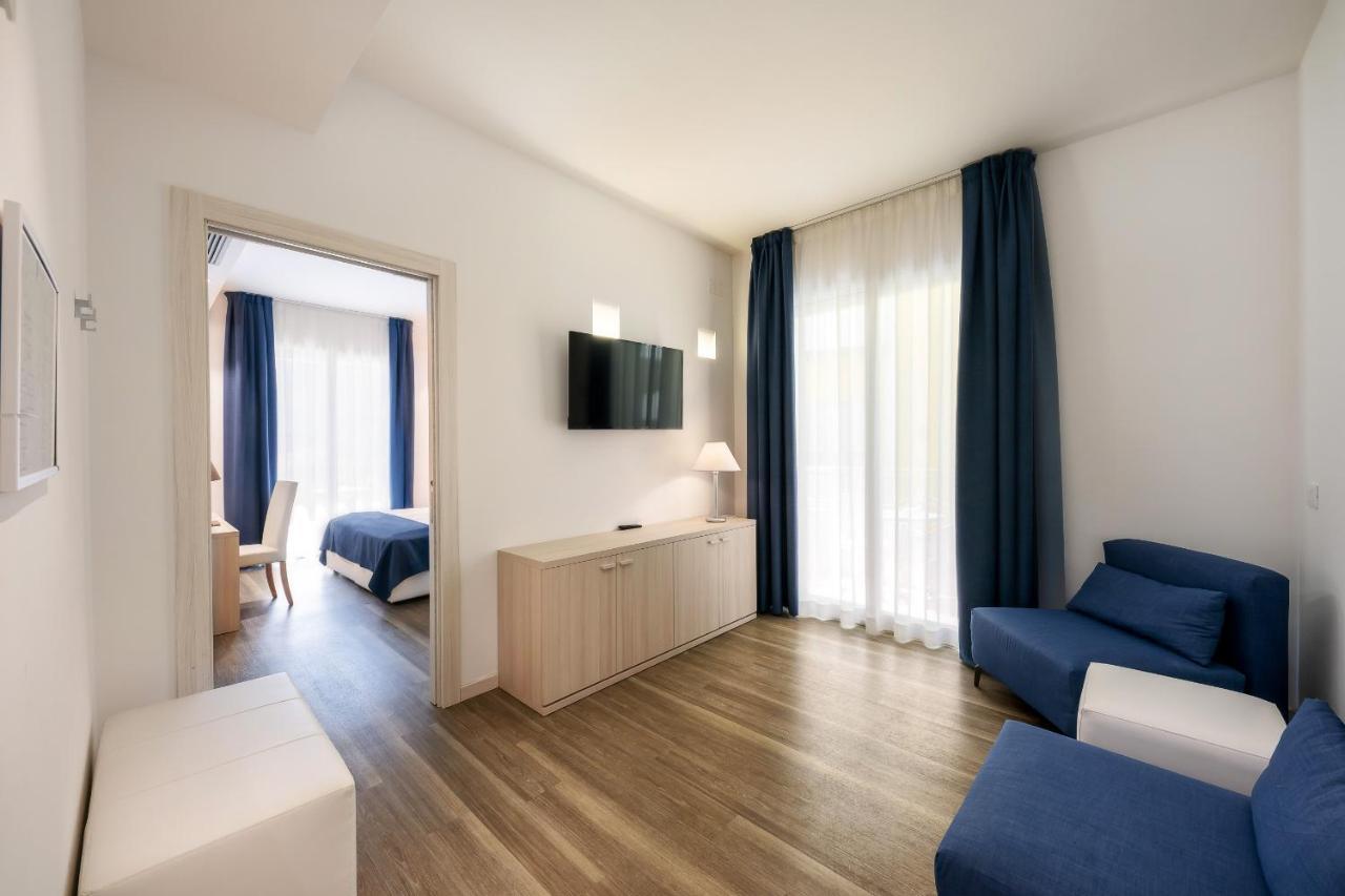 International Beach Hotel Каорле Екстериор снимка