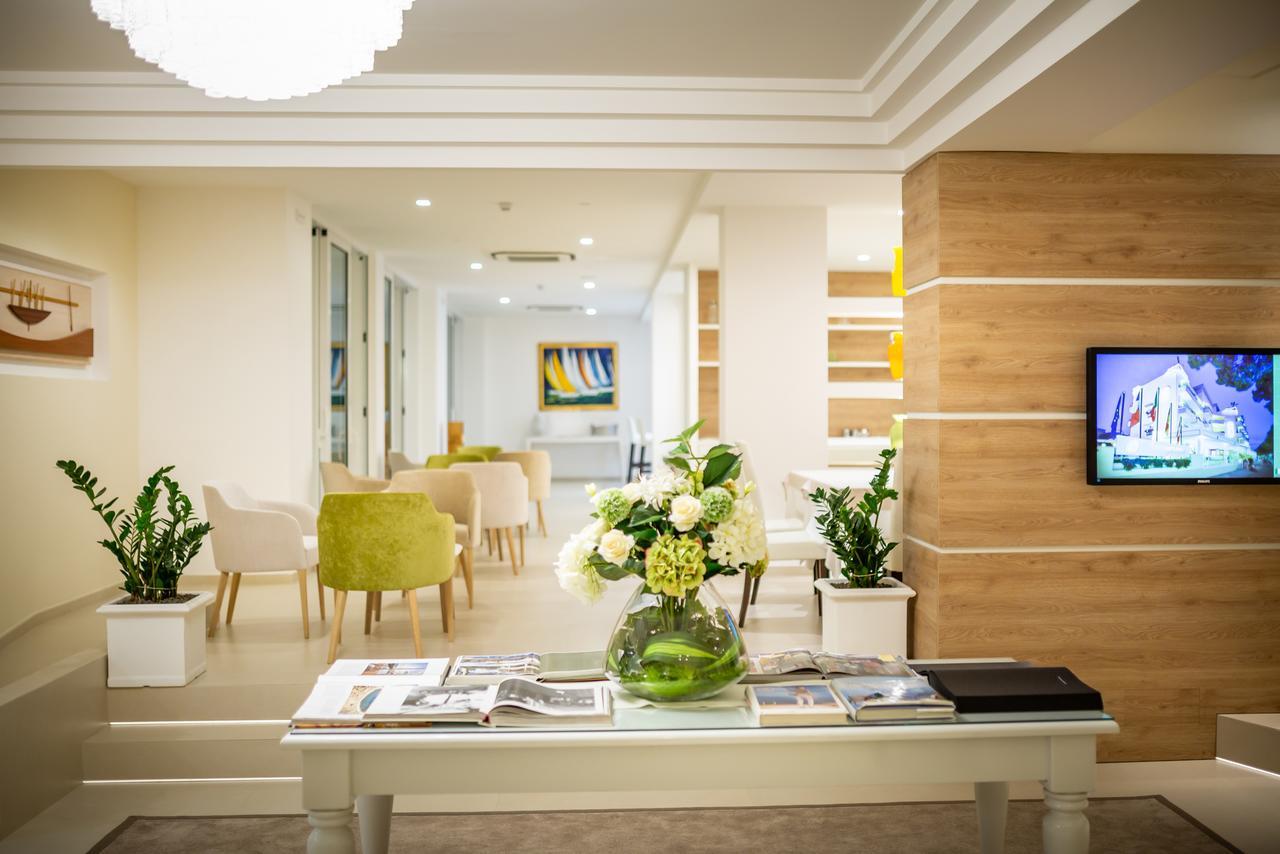 International Beach Hotel Каорле Екстериор снимка