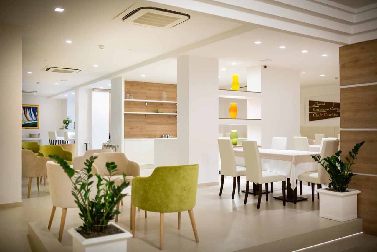 International Beach Hotel Каорле Екстериор снимка